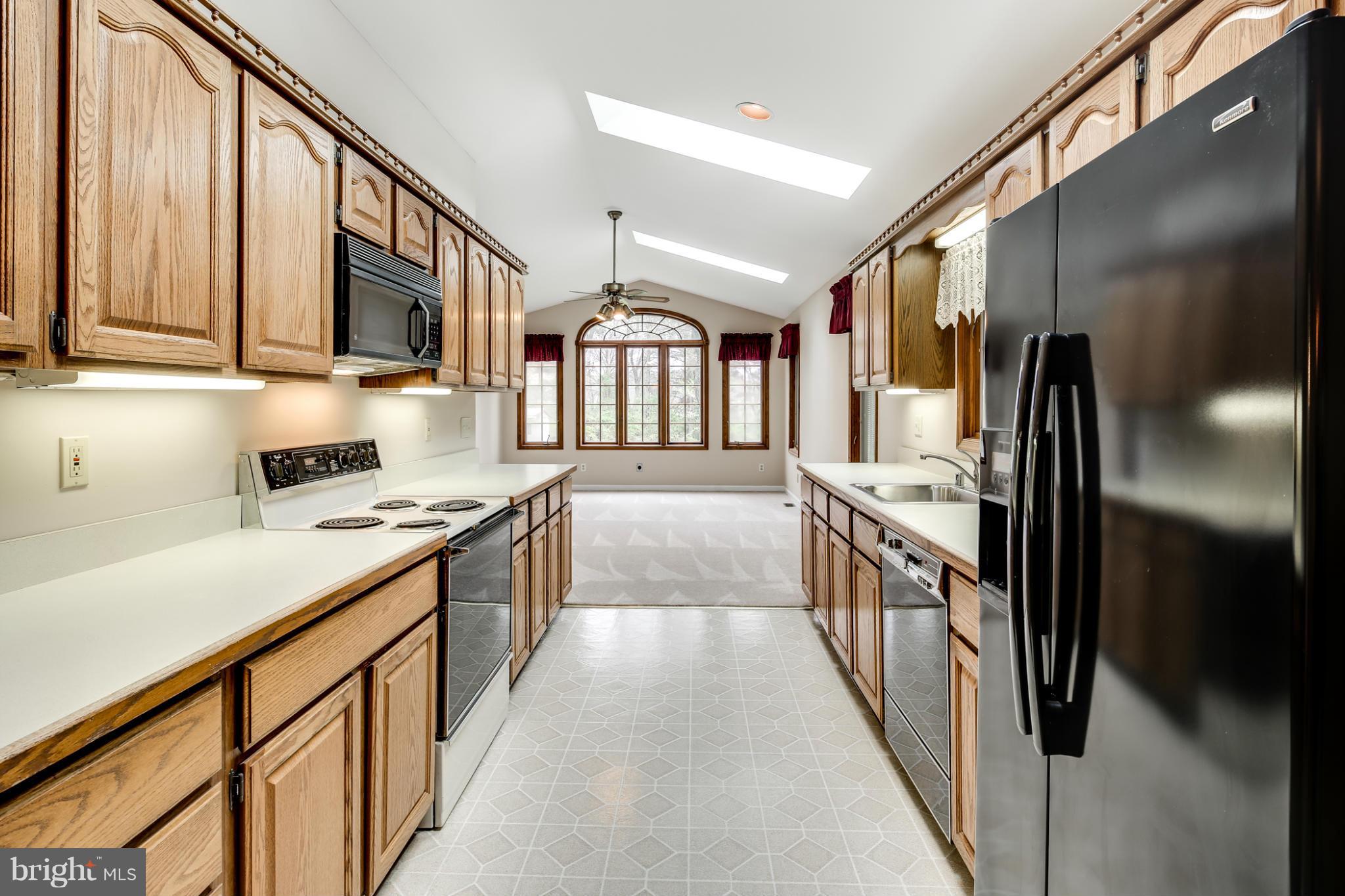 10510 Vista Road Columbia, MD 21044 - Photo 14 of 29 Kitchen