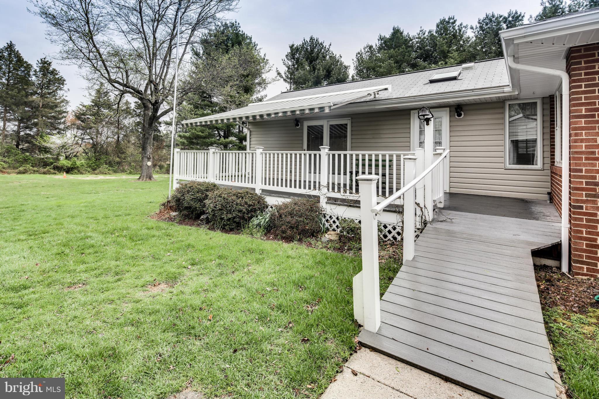10510 Vista Road Columbia, MD 21044 - Photo 26 of 29 Exterior (Rear)