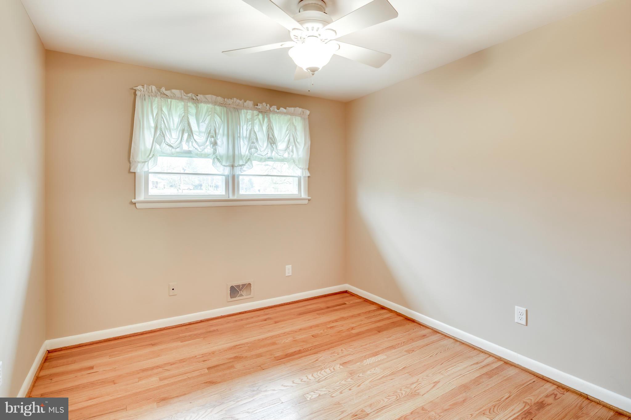10510 Vista Road Columbia, MD 21044 - Photo 8 of 29 Bedroom