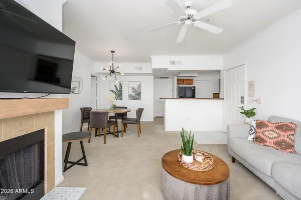 $2,000 | 15095 North Thompson Peak Parkway, Unit 3044, Scottsdale, AZ 85260