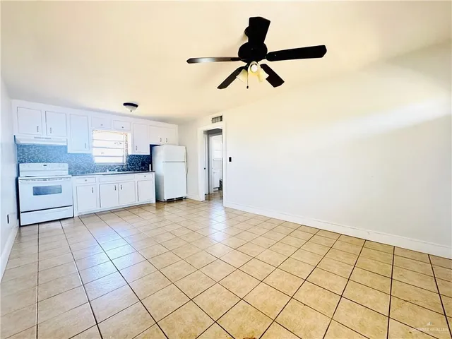 $575 | 1002 Miller Avenue, Unit 8, Donna, TX 78537