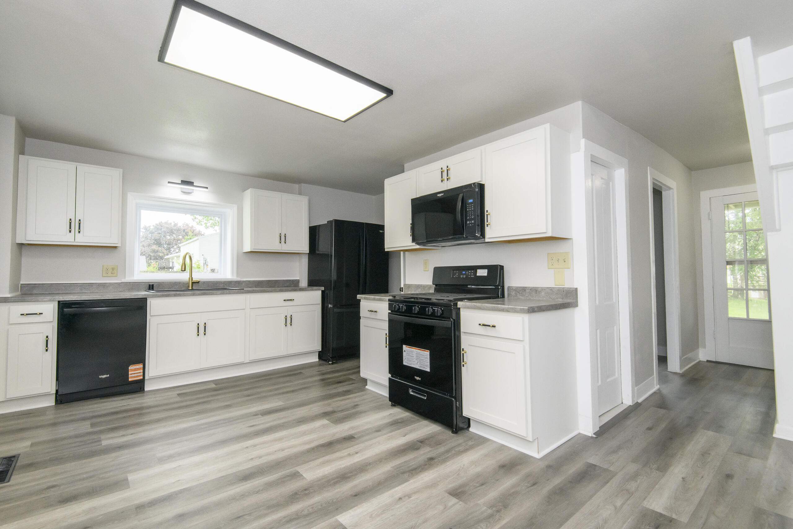 244 South Ridge Street Hustisford, WI 53034 - Photo 4 of 38 244 S Ridge-22