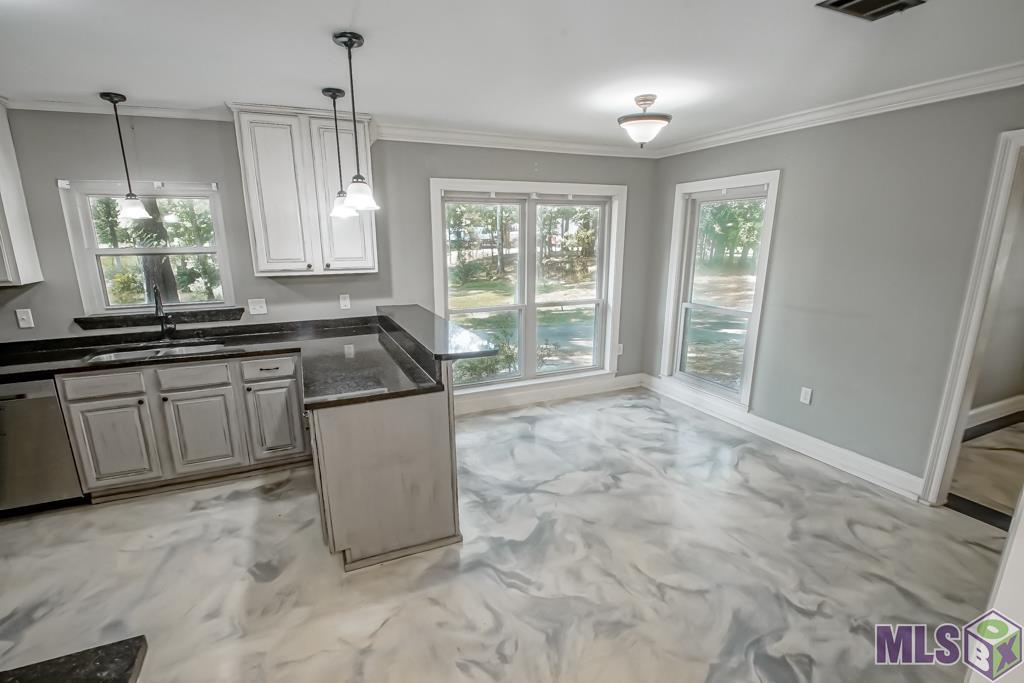 9621 Shadows End Avenue Baton Rouge, LA 70818 - Photo 12 of 42 Gallery Image 12