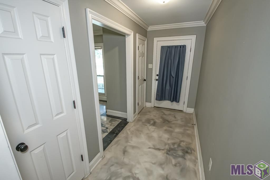 9621 Shadows End Avenue Baton Rouge, LA 70818 - Photo 5 of 42 Gallery Image 5