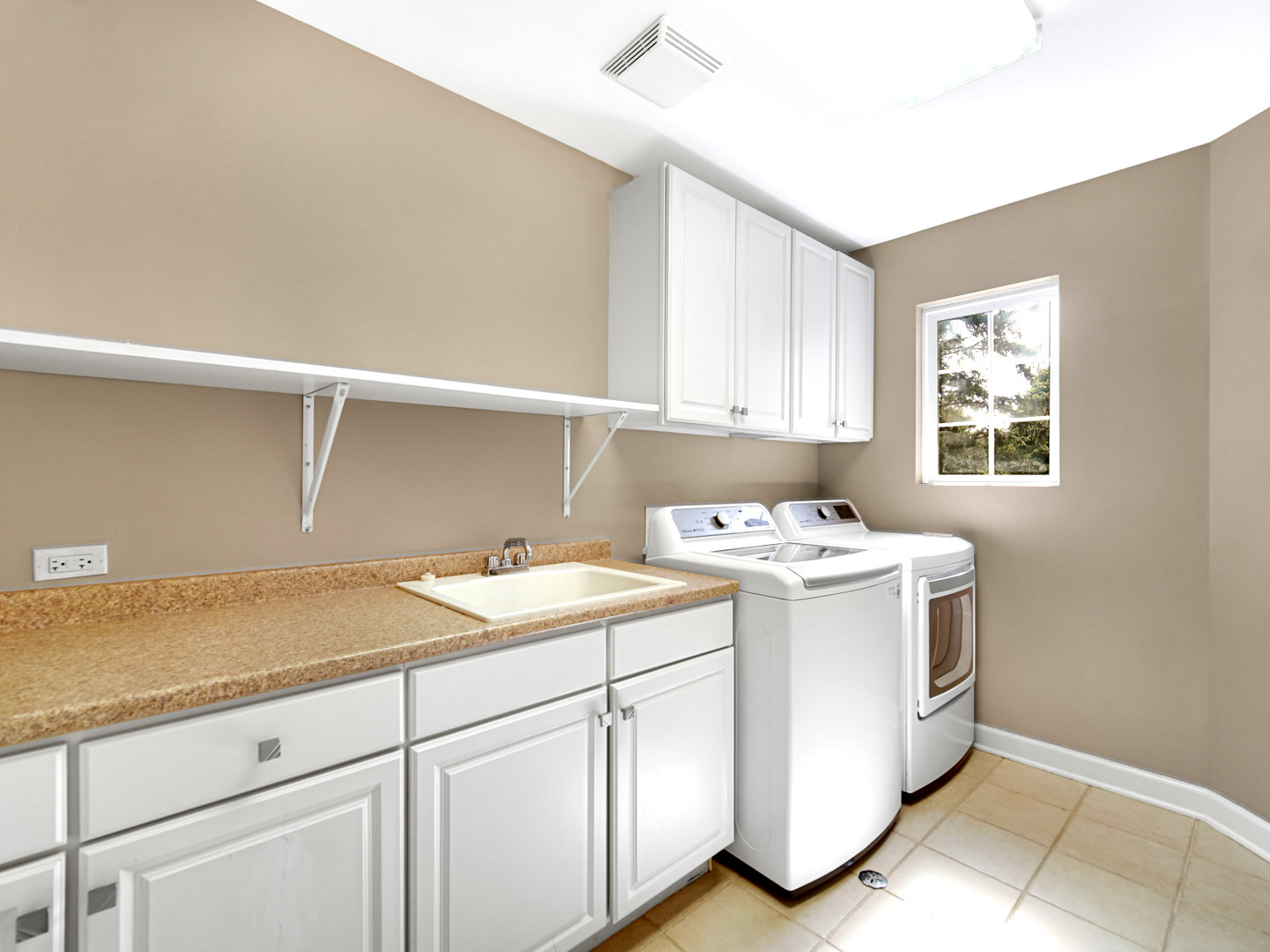 361 South Quentin Road Palatine, IL 60067 - Photo 24 of 39