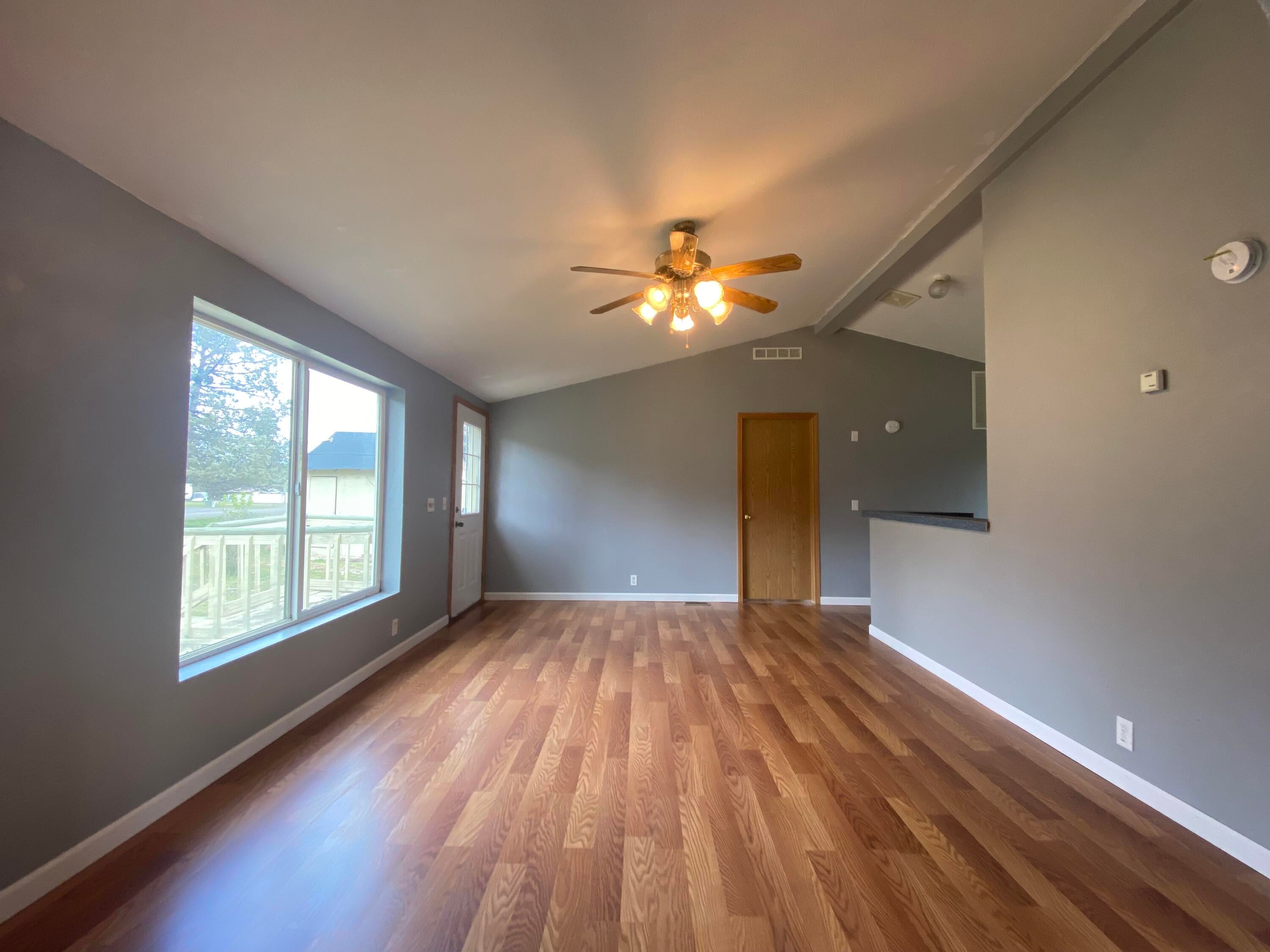 10865 Morgan Way Keno, OR 97627 - Photo 6 of 25 IMG_3306