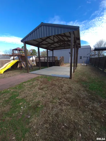 $175,000 | 20 South Peach Street, Du Quoin, IL 62832