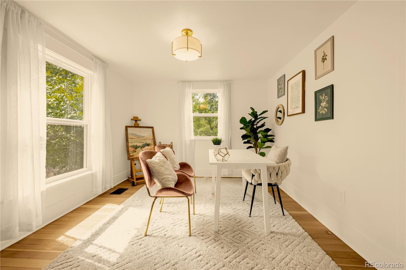 200 West Cheyenne Road Colorado Springs, CO 80906 - Photo 18 of 24 a living room with furniture and a window