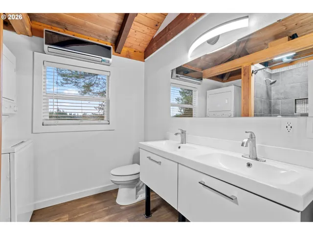 $1,575,000 | 38960 Southeast Rude Road, Sandy, OR 97055