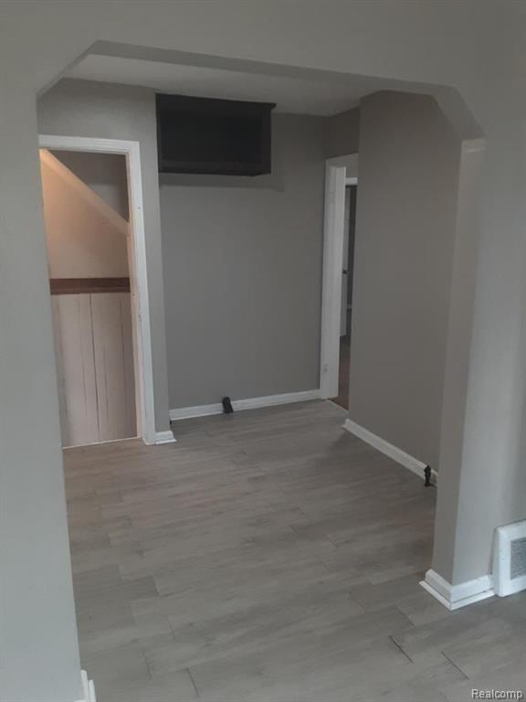 6386 Evergreen Road Detroit, MI 48228 - Photo 4 of 13