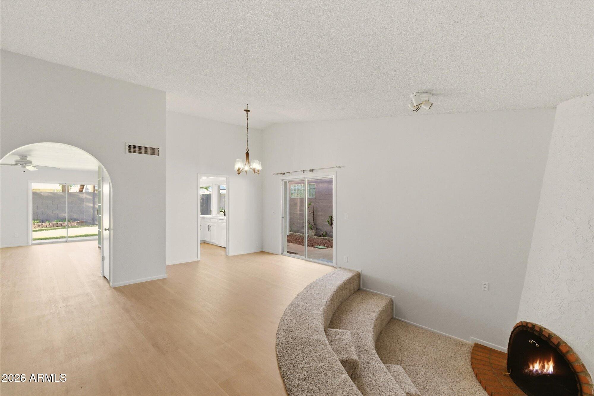 4016 West Griswold Road Phoenix, AZ 85051 - Photo 3 of 26 Living Room