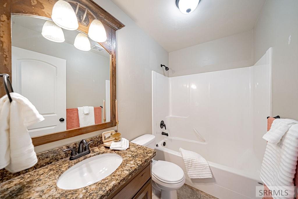 3750 East Ridgeland Drive Idaho Falls, ID 83401 - Photo 34 of 46