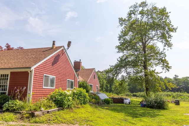 $1,190,000 | 55 Hollow Hill Road, Tamworth, NH 03886