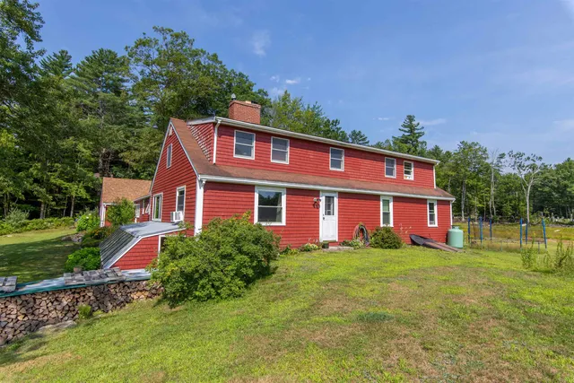 $1,190,000 | 55 Hollow Hill Road, Tamworth, NH 03886