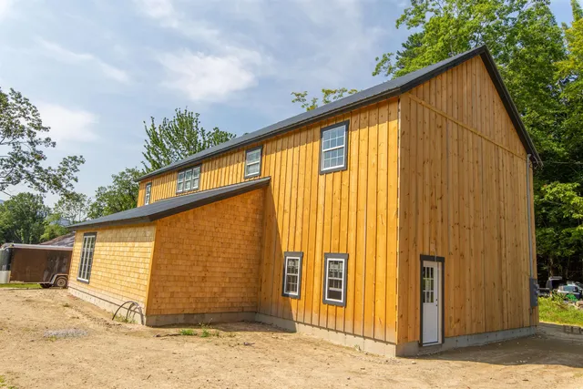 $1,190,000 | 55 Hollow Hill Road, Tamworth, NH 03886