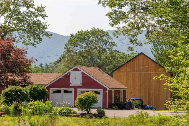 $1,190,000 | 55 Hollow Hill Road, Tamworth, NH 03886