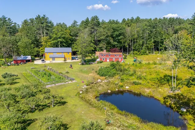 $1,190,000 | 55 Hollow Hill Road, Tamworth, NH 03886