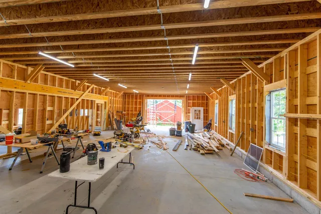 $1,190,000 | 55 Hollow Hill Road, Tamworth, NH 03886