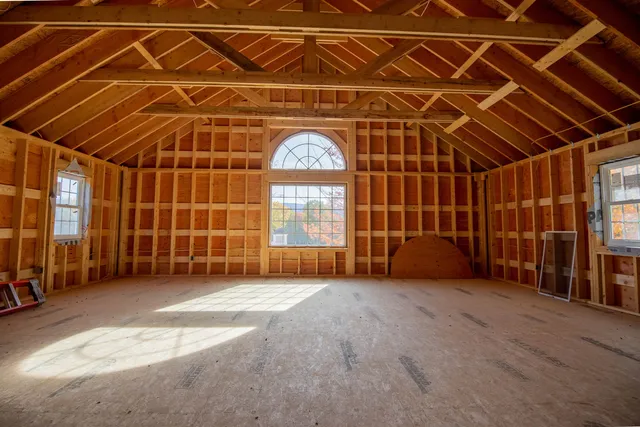 $1,190,000 | 55 Hollow Hill Road, Tamworth, NH 03886