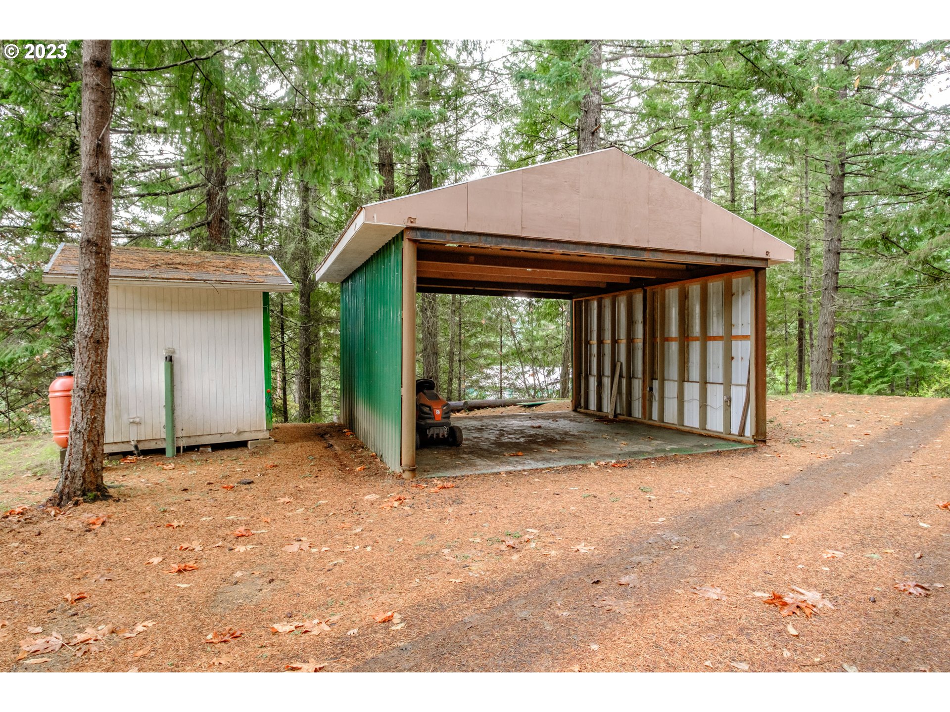 4011 Lucas Road Falls City, OR 97344 - Photo 7 of 27 Gallery Image 7