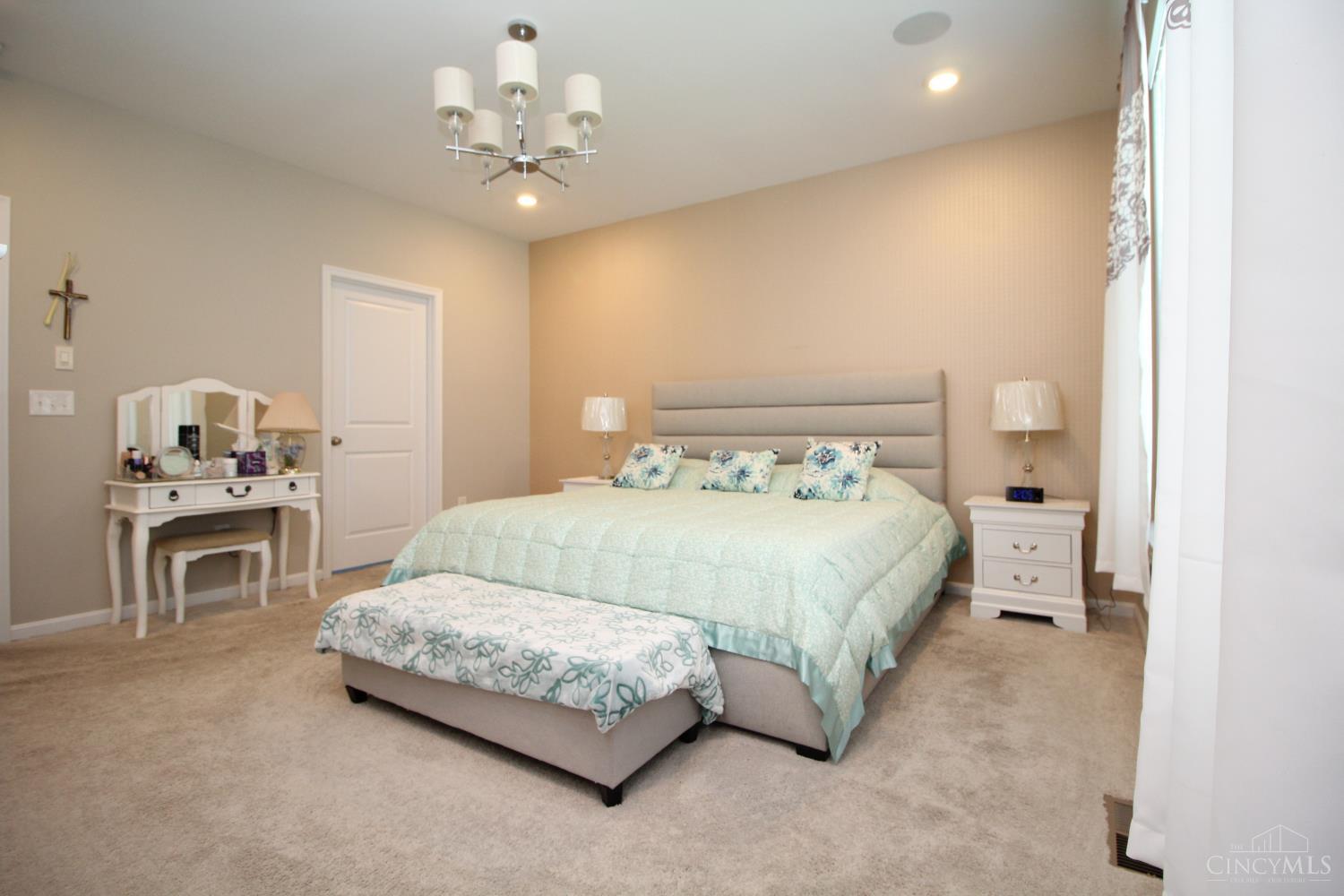 5330 Mariners Way Hamilton, OH 45011 - Photo 14 of 31