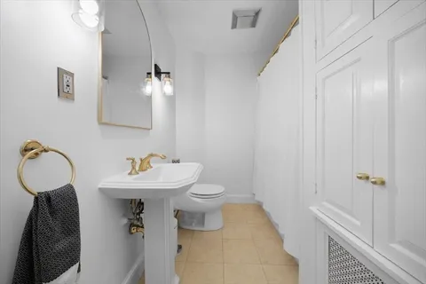 $1,299,000 | 2 Woodbine Lane, Hingham, MA 02043