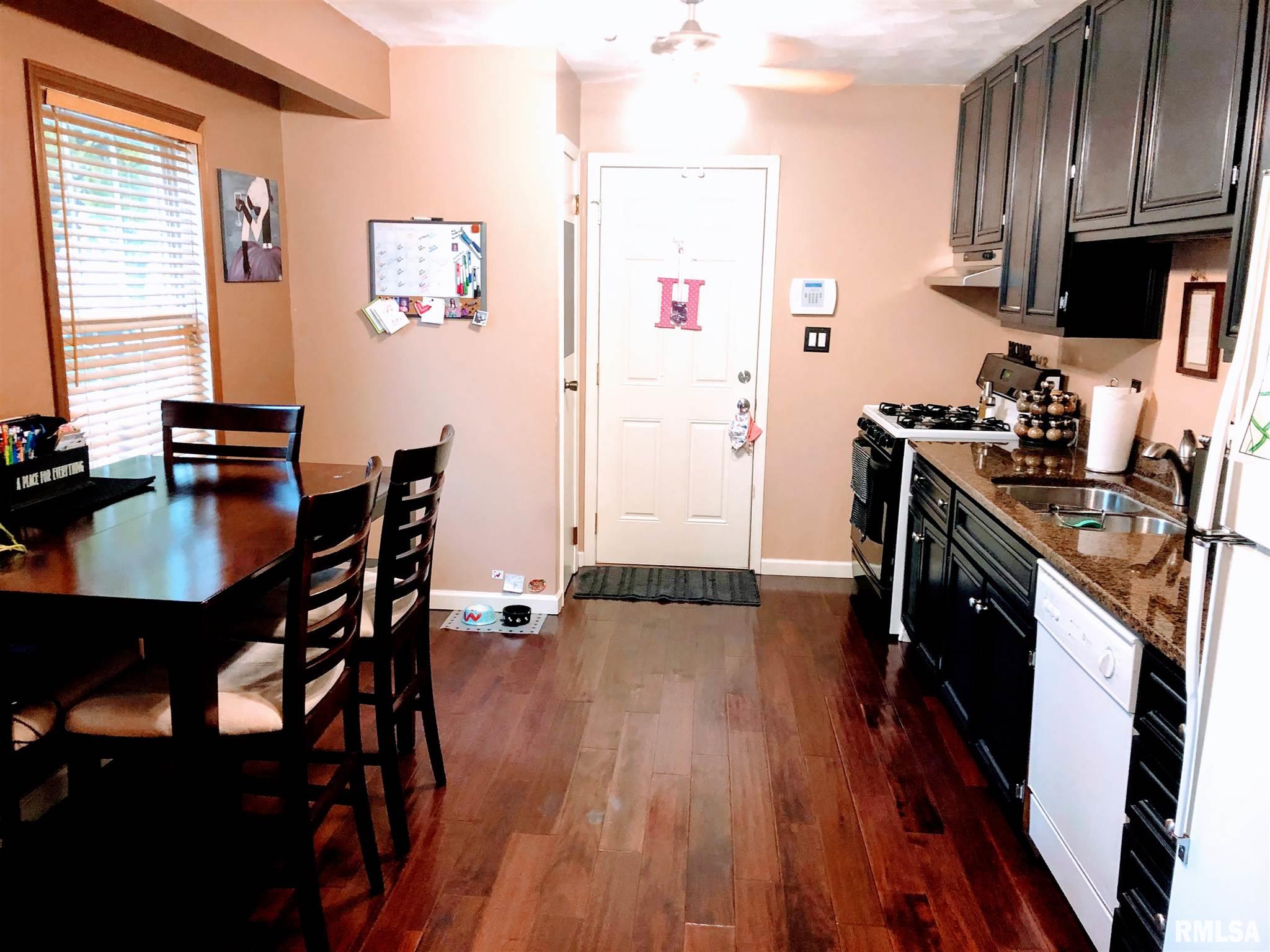 2233 Ramsey Road Springfield, IL 62702 - Photo 7 of 31