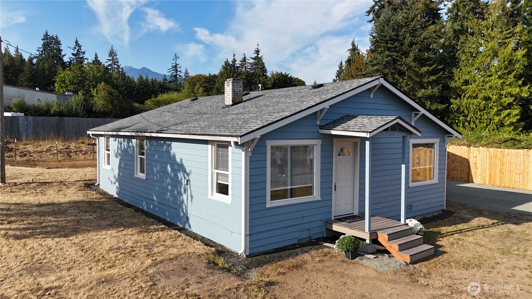 2340 East Pioneer Road Port Angeles, WA 98362 - Photo 5 of 38 Gallery Image 5