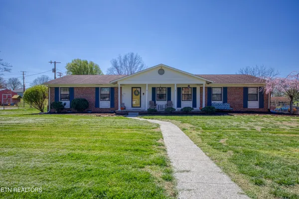$385,000 | 7629 Berkshire Boulevard, Powell, TN 37849