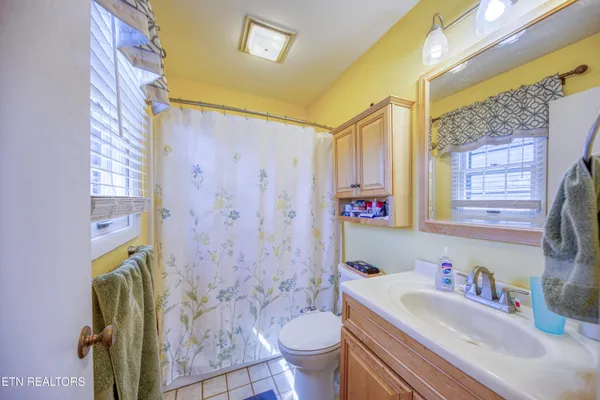 $385,000 | 7629 Berkshire Boulevard, Powell, TN 37849