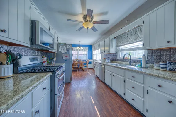 $385,000 | 7629 Berkshire Boulevard, Powell, TN 37849