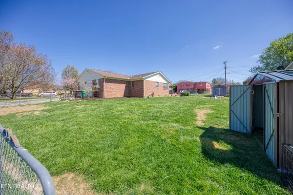 $385,000 | 7629 Berkshire Boulevard, Powell, TN 37849