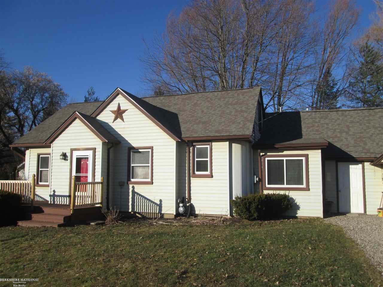 15564 Almont Road Allenton, MI 48002 - Photo 2 of 28 50003024-1.JPG