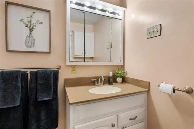 $162,000 | 1281 Southwest Buchanan Street, Topeka, KS 66604