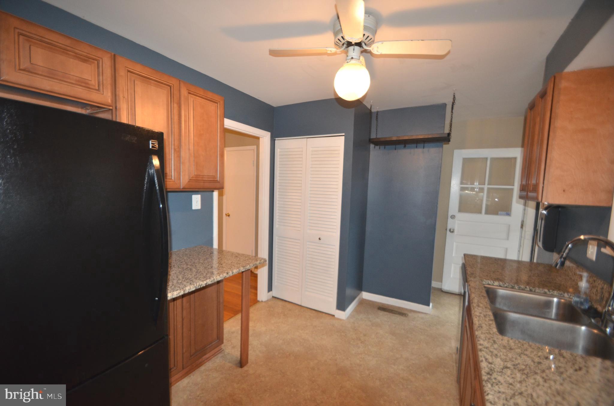 917 Elm Road Baltimore, MD 21227 - Photo 21 of 38