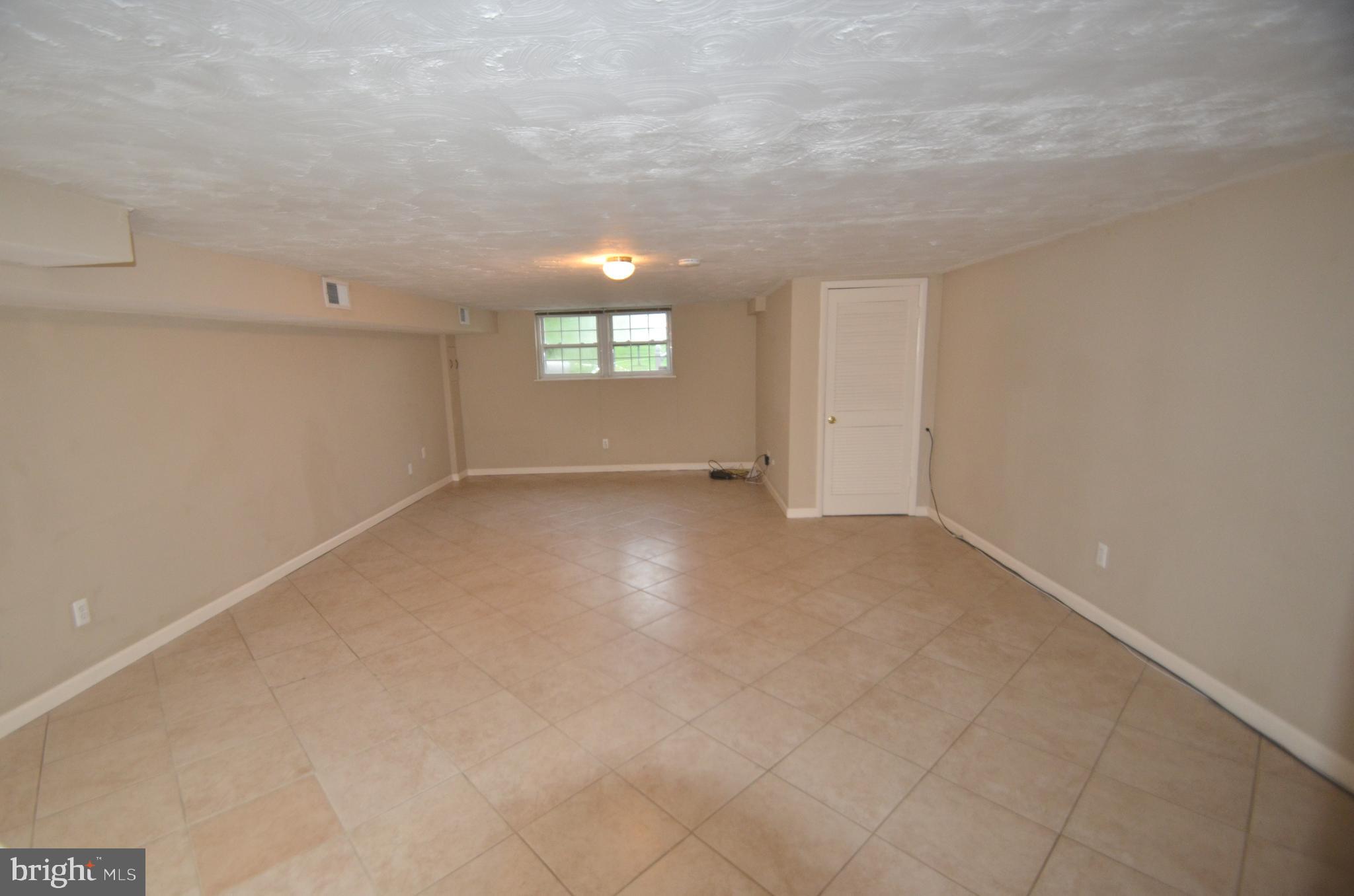 917 Elm Road Baltimore, MD 21227 - Photo 35 of 38