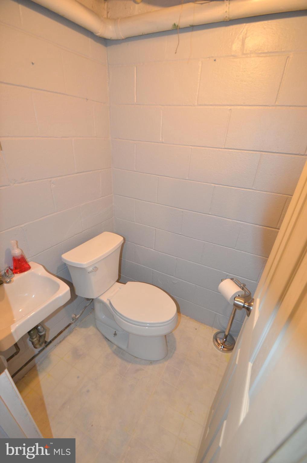 917 Elm Road Baltimore, MD 21227 - Photo 38 of 38