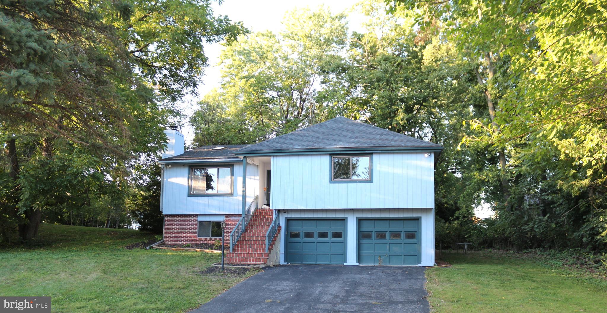 11827 Oriole Dr  