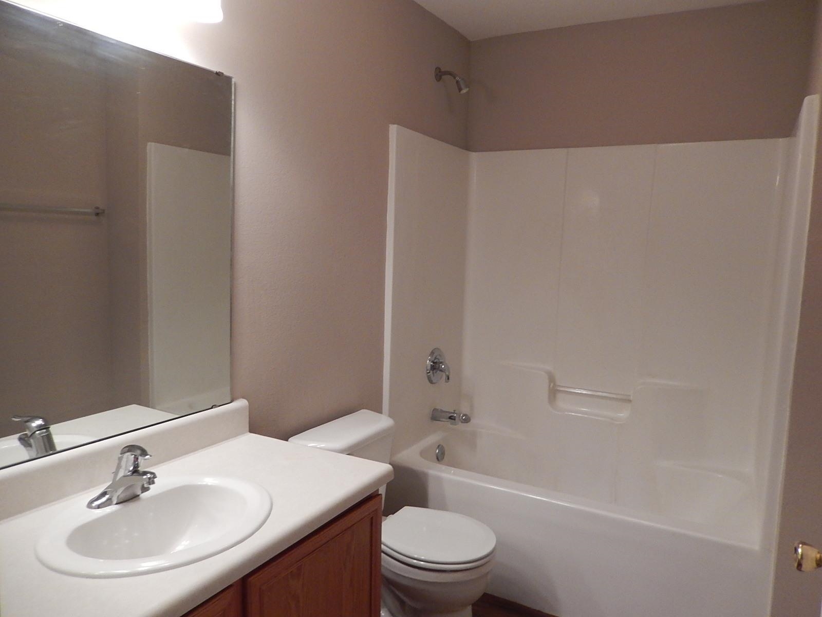 591 Fulton Road, Unit 2 Tallahassee, FL 32312 - Photo 9 of 16