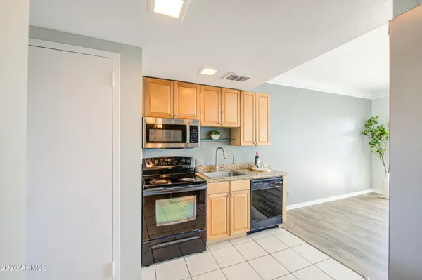 $119,000 | 4750 North Central Avenue, Unit H4, Phoenix, AZ 85012