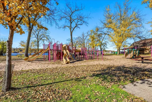 $1,750,000 | 22 1st Street, Unit 301, Hudson, WI 54016