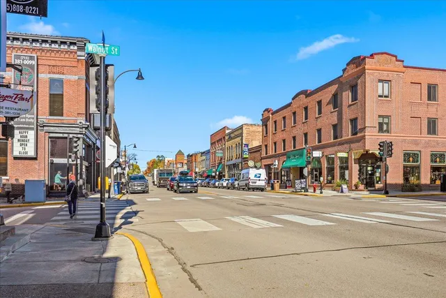 $1,750,000 | 22 1st Street, Unit 301, Hudson, WI 54016