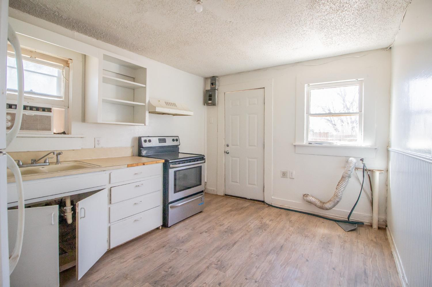 2212 Avenue U Lubbock, TX 79411 - Photo 6 of 13 Photo 6