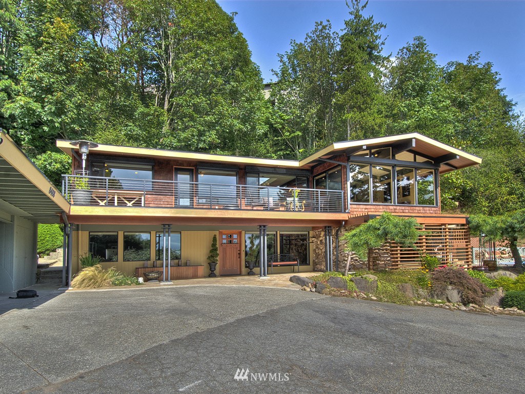 8488 Tillicum Road Southwest Seattle, WA 98136 - Photo 2 of 15