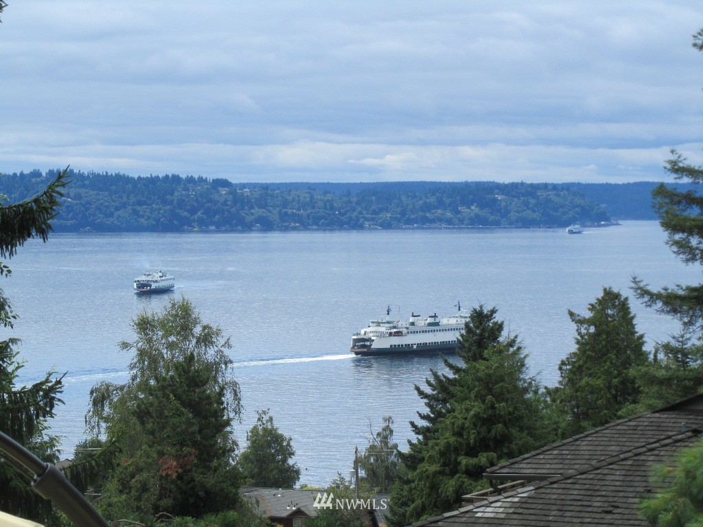 8488 Tillicum Road Southwest Seattle, WA 98136 - Photo 15 of 15