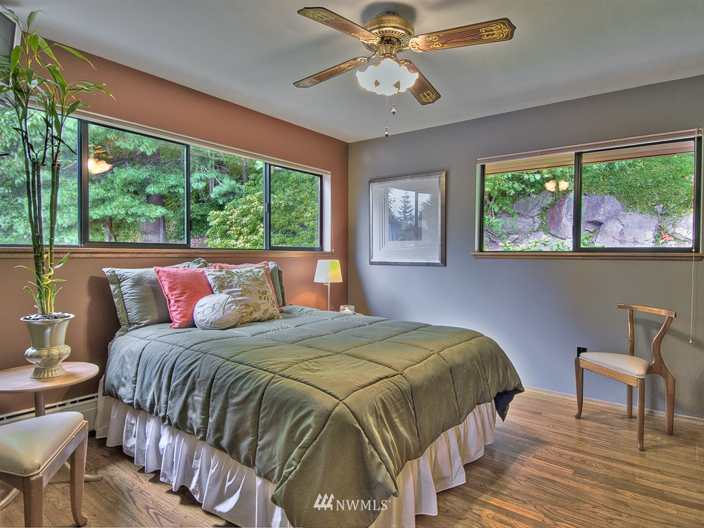 8488 Tillicum Road Southwest Seattle, WA 98136 - Photo 9 of 15