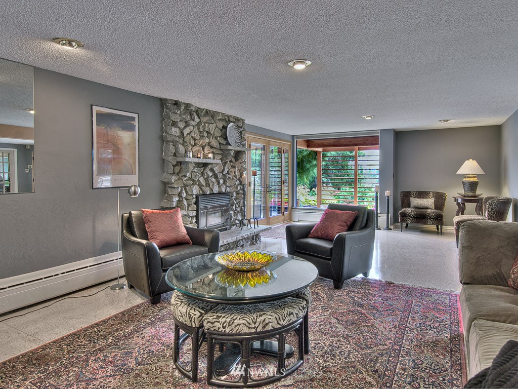 8488 Tillicum Road Southwest Seattle, WA 98136 - Photo 10 of 15
