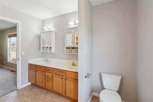 $259,900 | 1900 Eisenhower Court, Independence, KS 67301