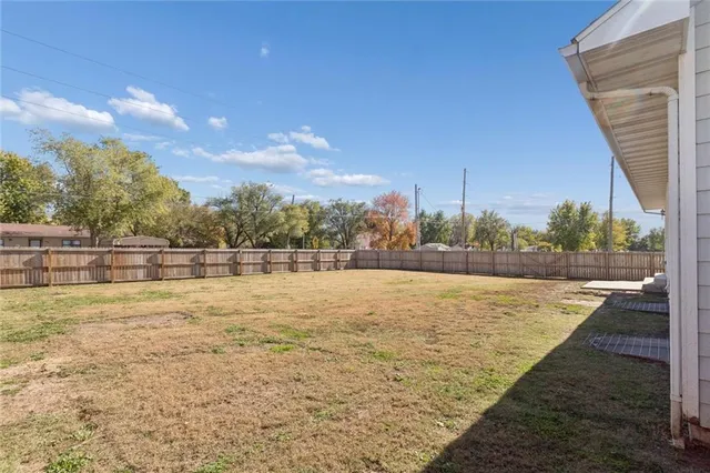 $259,900 | 1900 Eisenhower Court, Independence, KS 67301