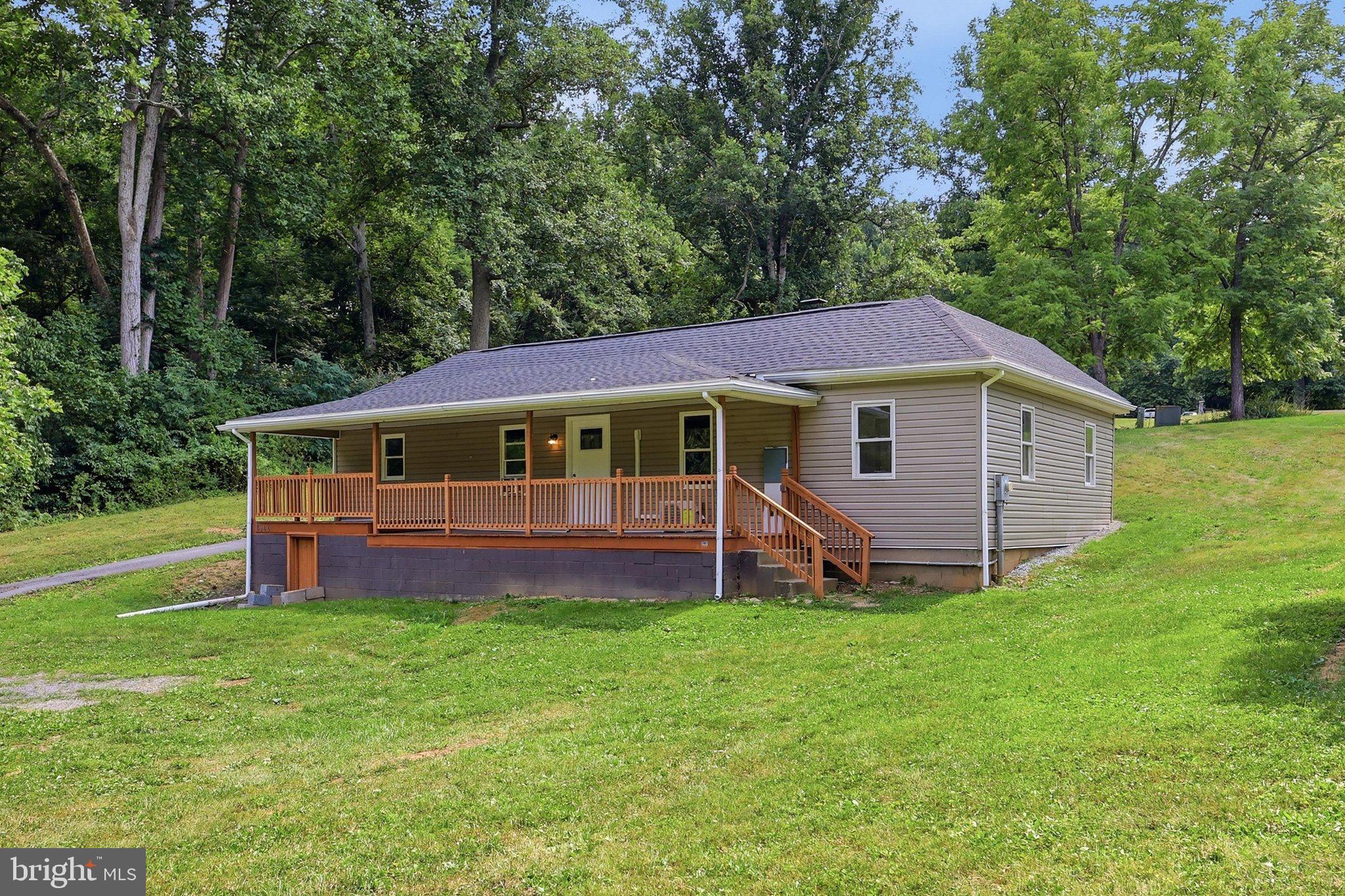 12528 Seavolt Road Hancock, MD 21750 - Photo 24 of 32 Exterior Front